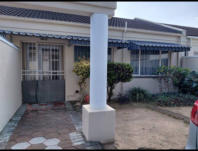 2 BEDROOM TOWNHOUSE FOR SALE IN SHERWOOD